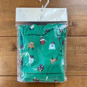 New long sleeve Baby Gap pajamas 18-24M